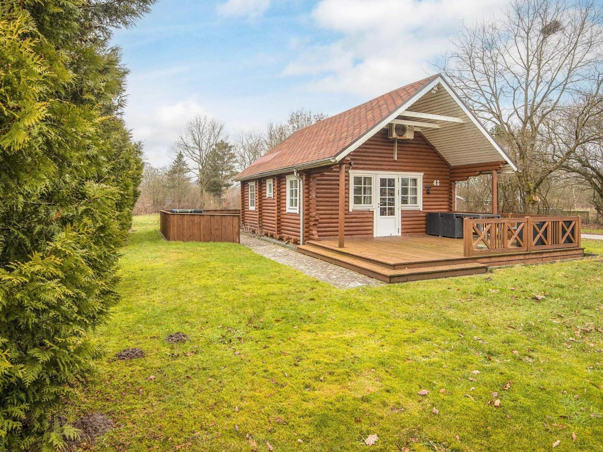6 Person Holiday Home In Hovborg Екстериор снимка